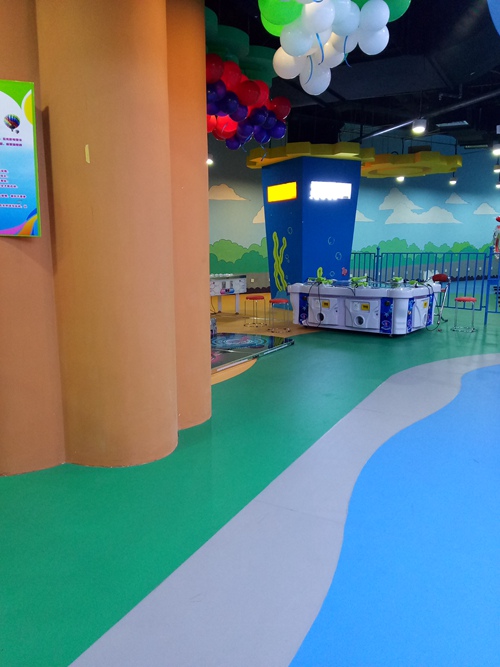 儿童游乐场塑胶地板